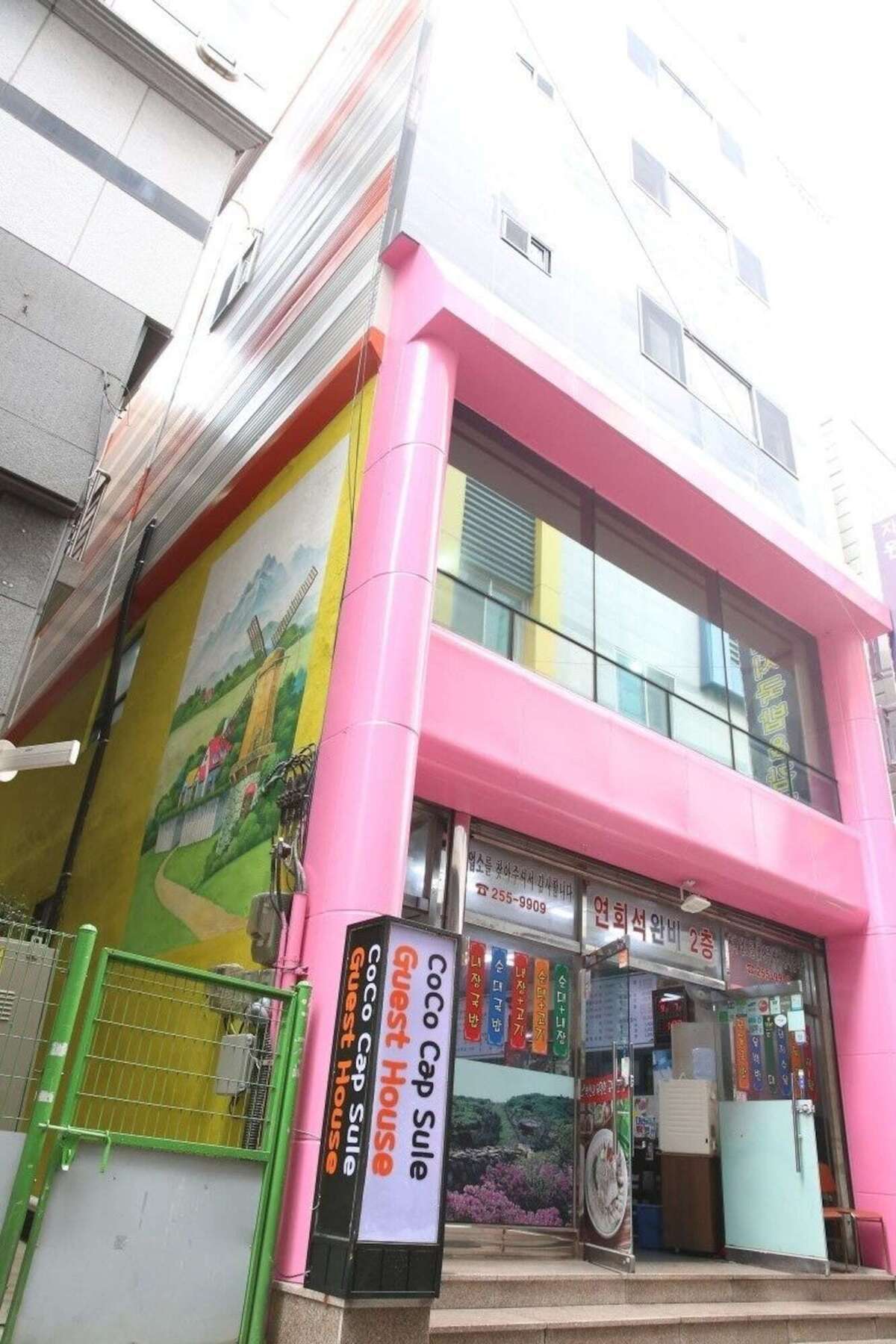 Coco Capsule Guesthouse Busan Esterno foto